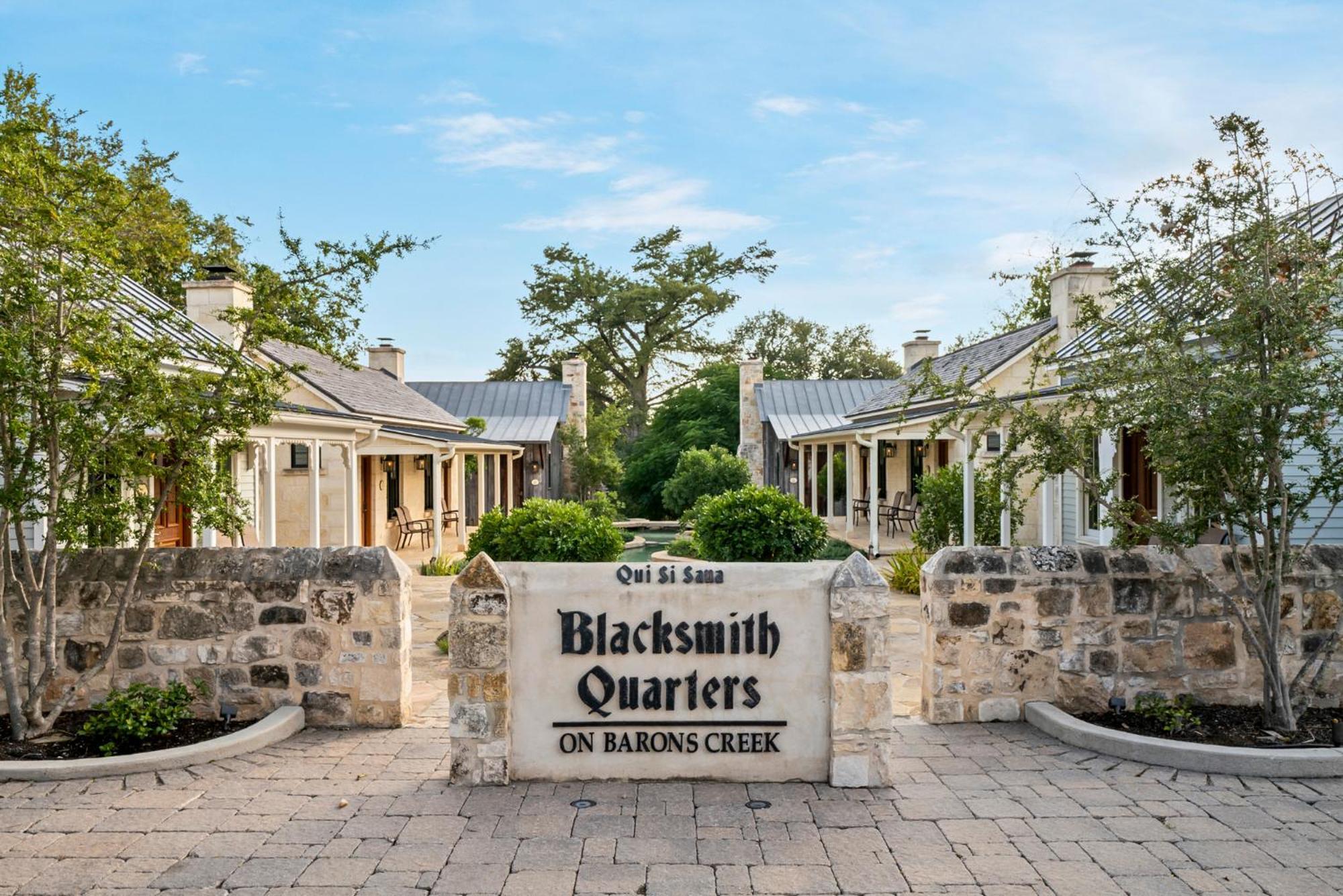 Blacksmith Quarters Fredericksburg Esterno foto