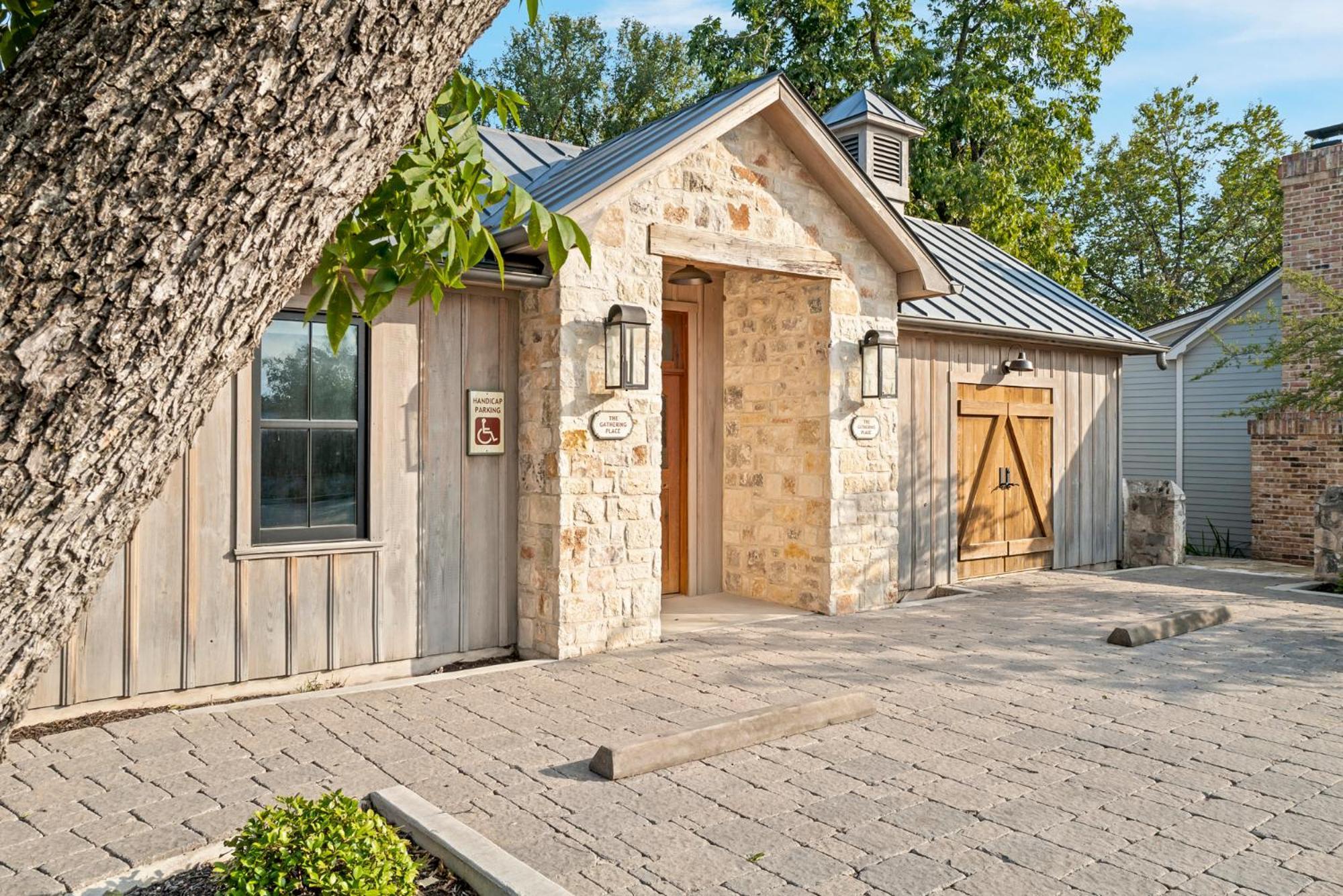 Blacksmith Quarters Fredericksburg Esterno foto