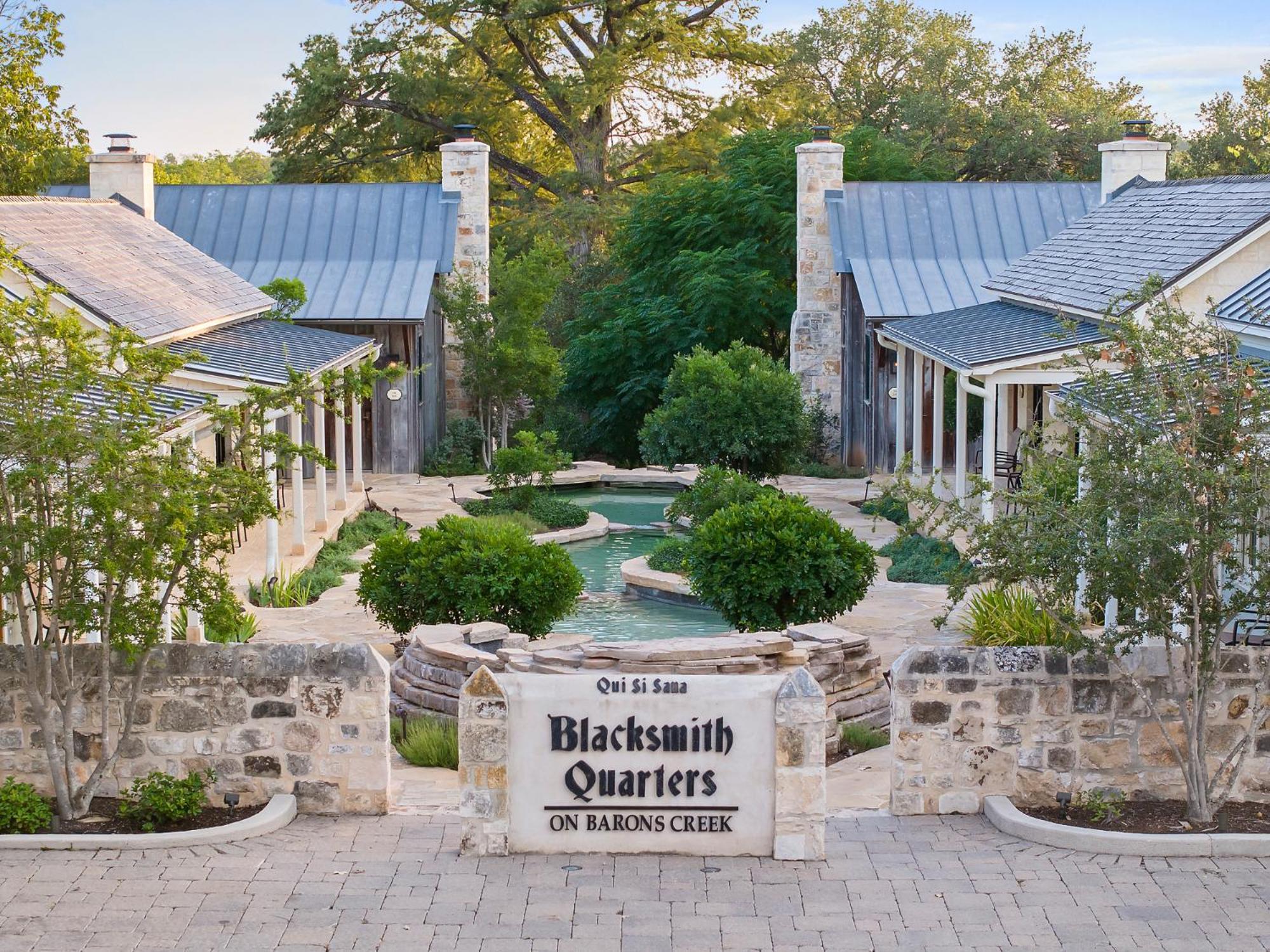 Blacksmith Quarters Fredericksburg Esterno foto